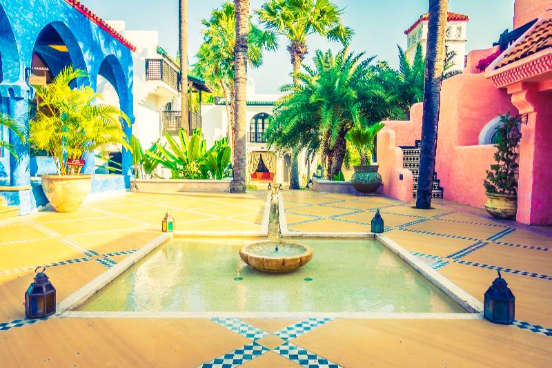 summer-health-nobody-diving-moroccan